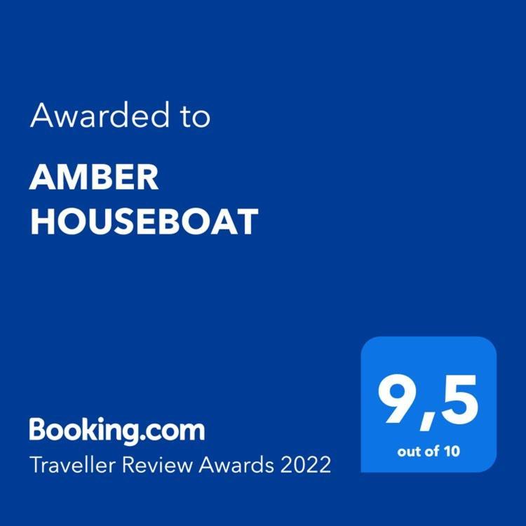 Amber Houseboat Apartment Swinoujscie Bagian luar foto